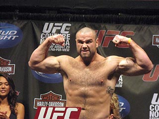 Ha muerto exluchador de UFC tras pelea de boxeo