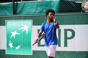 (VIDEO) Tenista acosa a reportera y lo vetan de Roland Garros