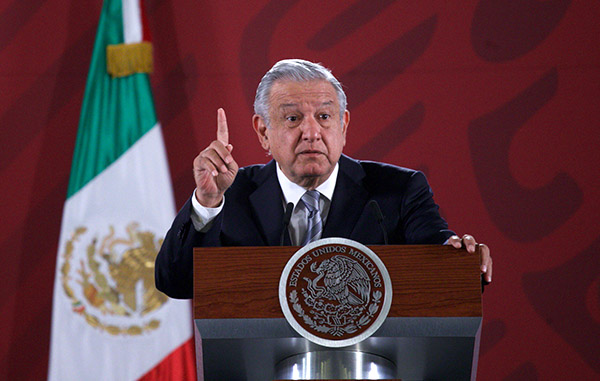'No se hagan pato', pide López Obrador a partidos sobre rebaja a prerrogativas