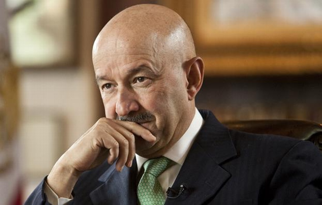 Designan a Carlos Salinas de Gortari decano de la Universidad de Harvard