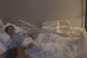Operan de emergencia al hijo de Eduardo Yáñez