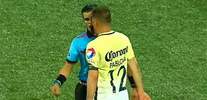 ¿Qué opinan en América de la agresión de Aguilar a un árbitro?