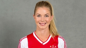 ¡Anouk Hoogendijk la futbolista que paraliza la Liga Holandesa!
