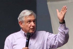 Rechaza AMLO debatir con Yunes Linares el domingo, continuará con actividades de precampaña