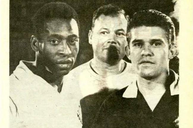 Muere árbitro que expulsó a Pelé en 1968