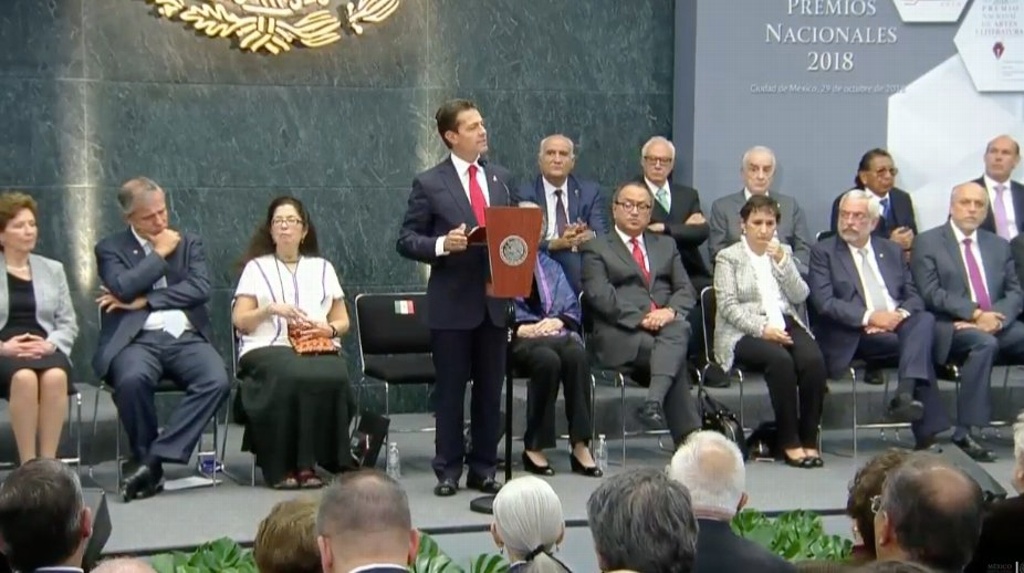 Gobierno de AMLO necesitará más recursos fiscales por cancelar nuevo aeropuerto: Peña Nieto