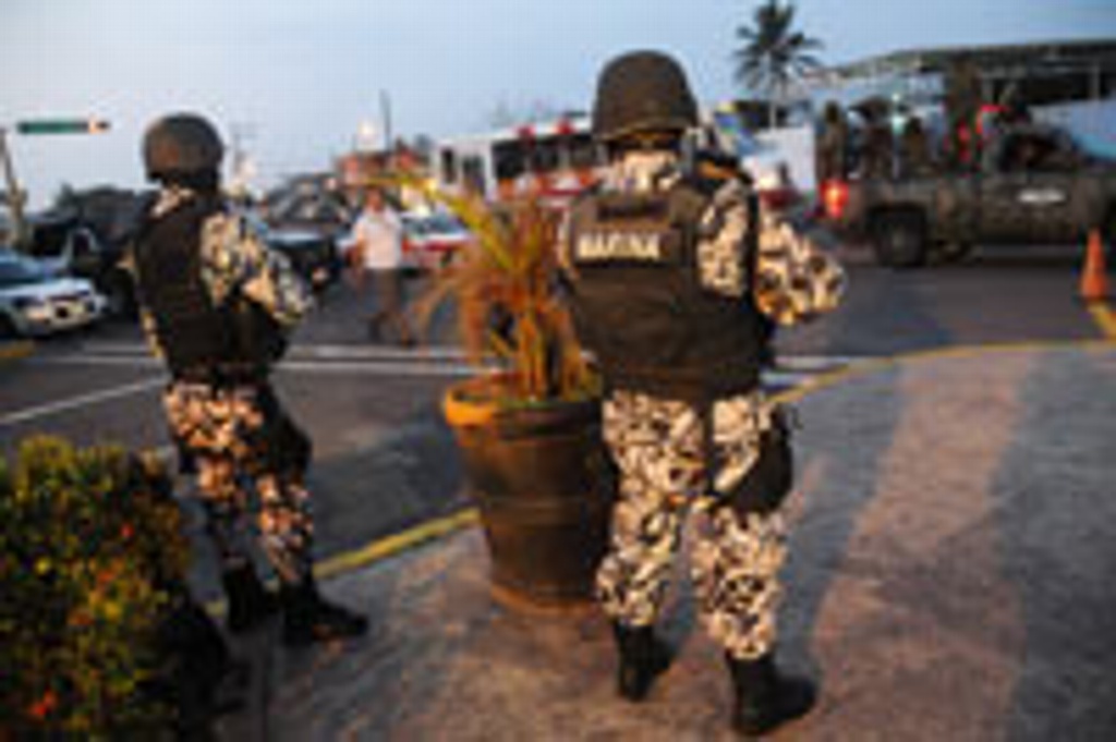 Asumen fuerzas federales la seguridad en Acapulco