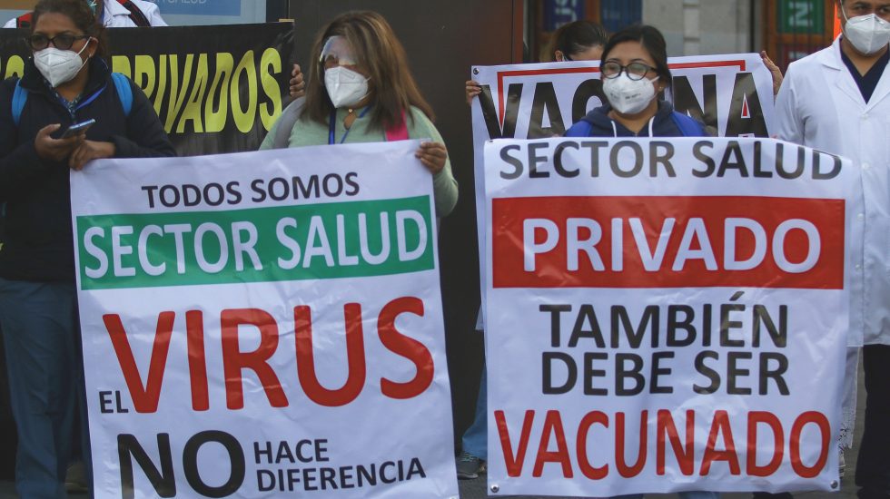 Médicos privados marcharán a nivel nacional para exigir vacuna contra COVID-19