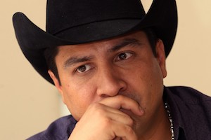 SAT perdonó pago de 738 mp a Julión Álvarez