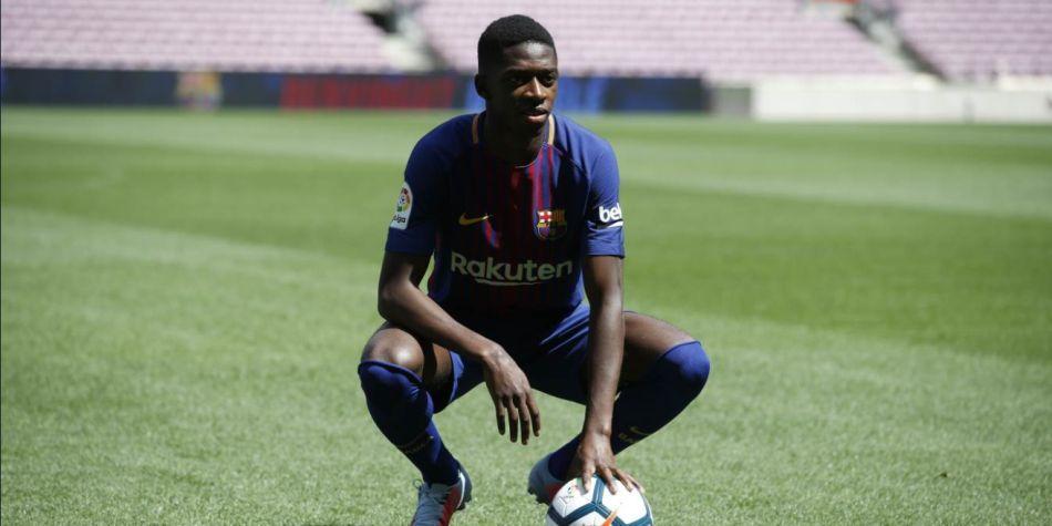 El ‘oso’ de Dembélé en su presentación con el Barcelona