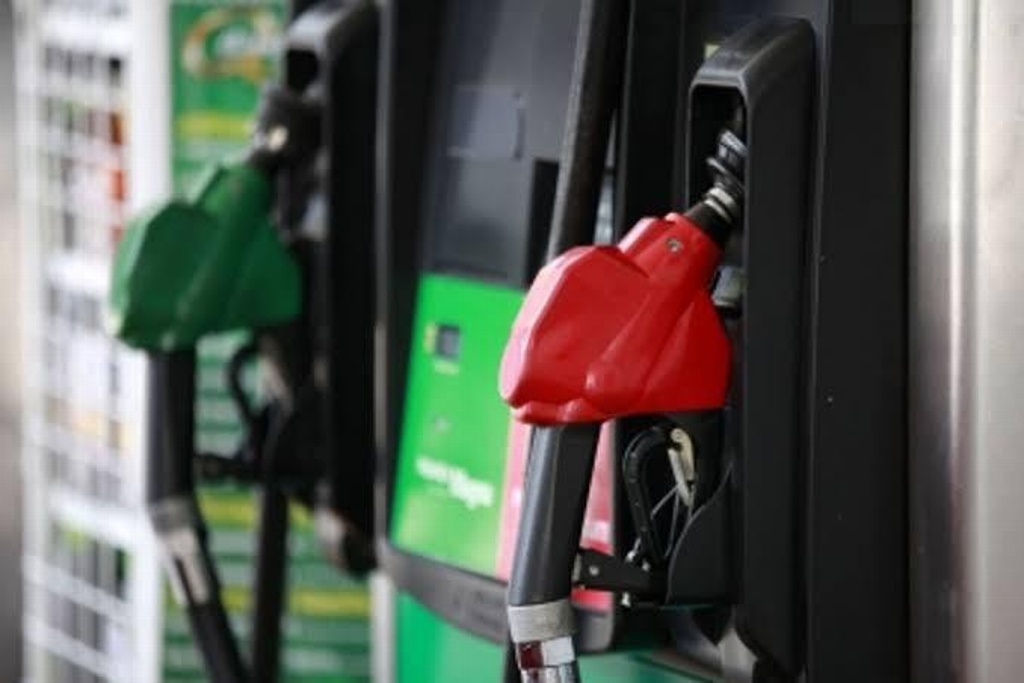 Debe haber congruencia para bajar precio de combustibles: Dante Delgado