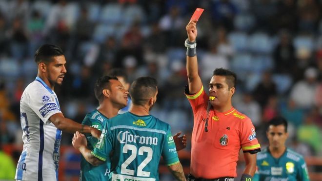 La inesperada rebelión de los árbitros que tiene en un paro inédito al fútbol mexicano