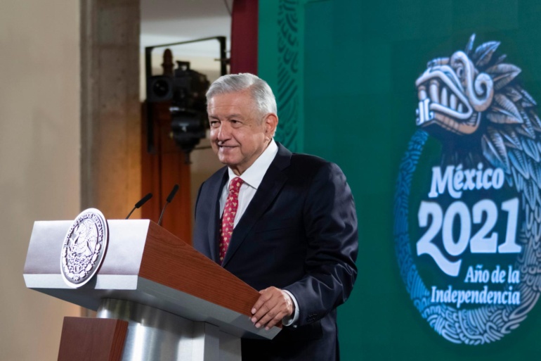 Gobierno federal atiende impacto de explosión de ducto en Golfo de México: presidente