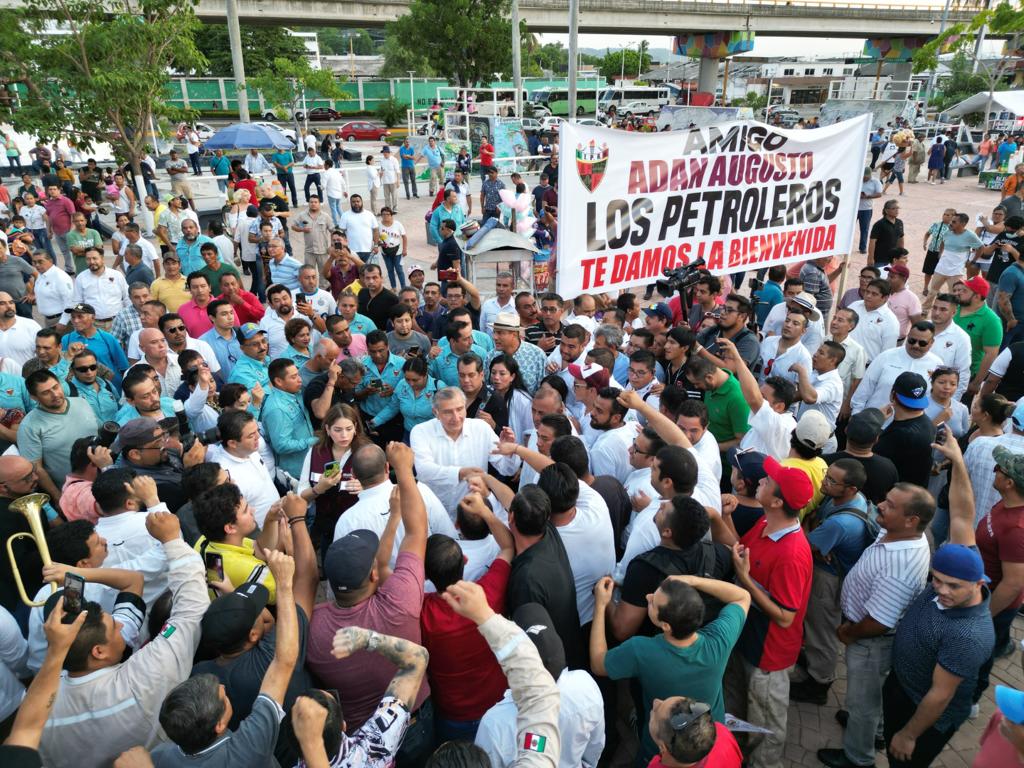 El futuro se construye entre todos, afirma Adán Augusto López Hernández