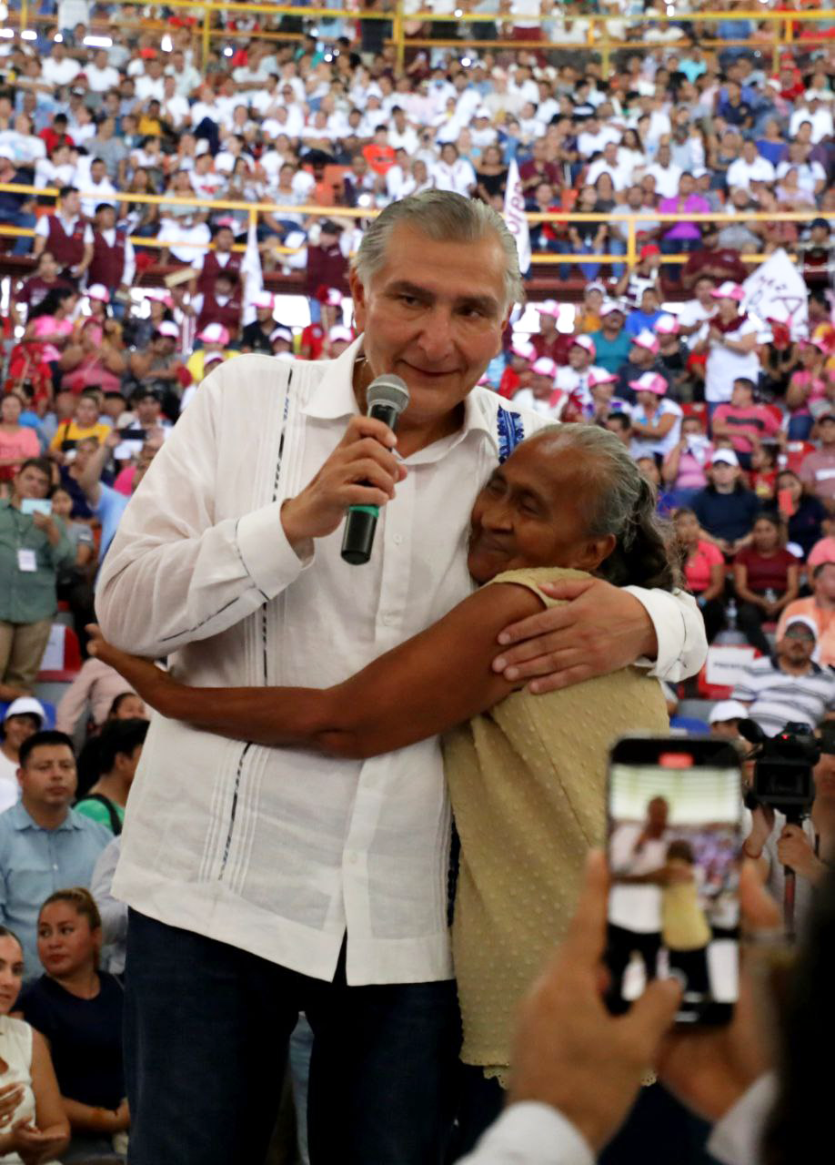 El presidente Andrés Manuel López Obrador sí tiene un consentido: el pueblo de México, afirma Adán Augusto López Hernández