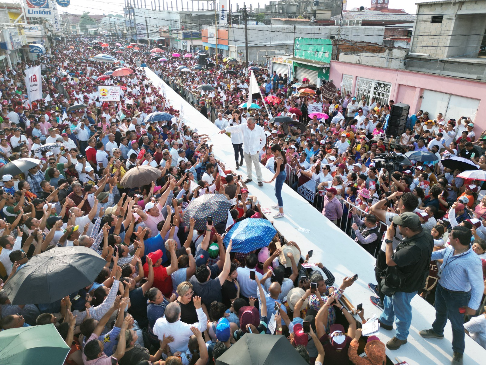 Que el pueblo decida y manda en la única encuesta que vale y que inicia el próximo lunes: Adán Augusto López Hernández