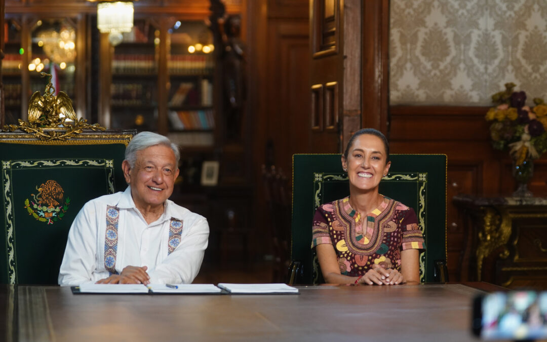 Presidente firma reforma judicial con Sheinbaum como testigo, previo al Grito de Independencia