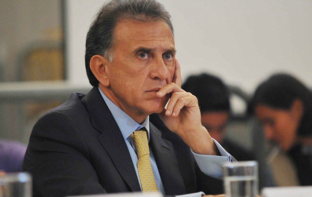 El PAN se fractura: Yunes apoya la reforma judicial de López Obrador