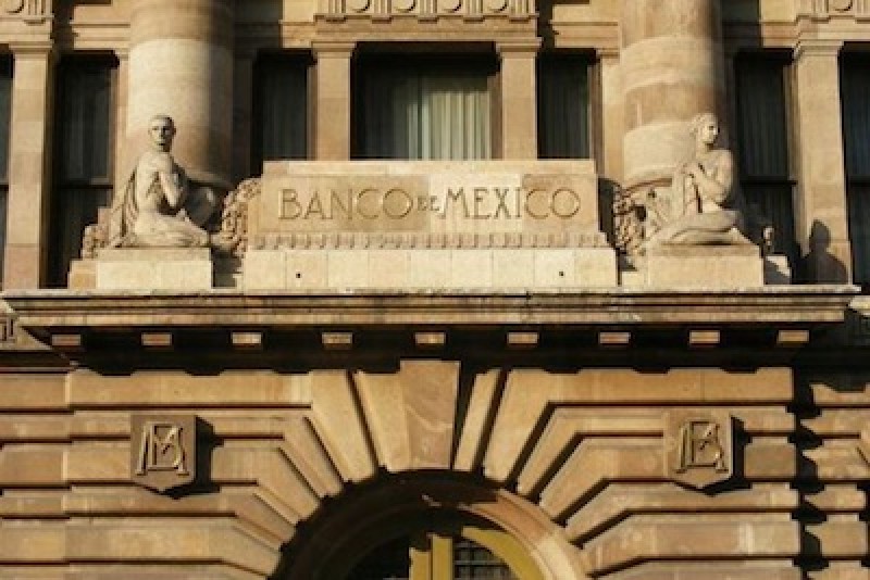 Disminuyen reservas internacionales del país a 172 mil 993 mdd: Banxico