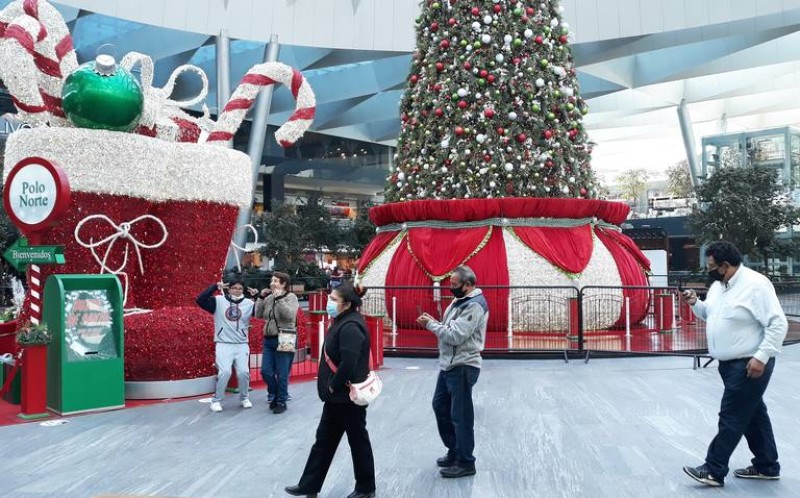 Mexicanos gastarán 750 pesos menos en regalos