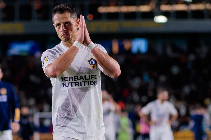 ‘Chicharito’ con propuesta para volver a Chivas