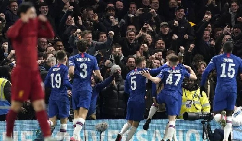 Liverpool cae a manos de Chelsea y se despide de FA Cup