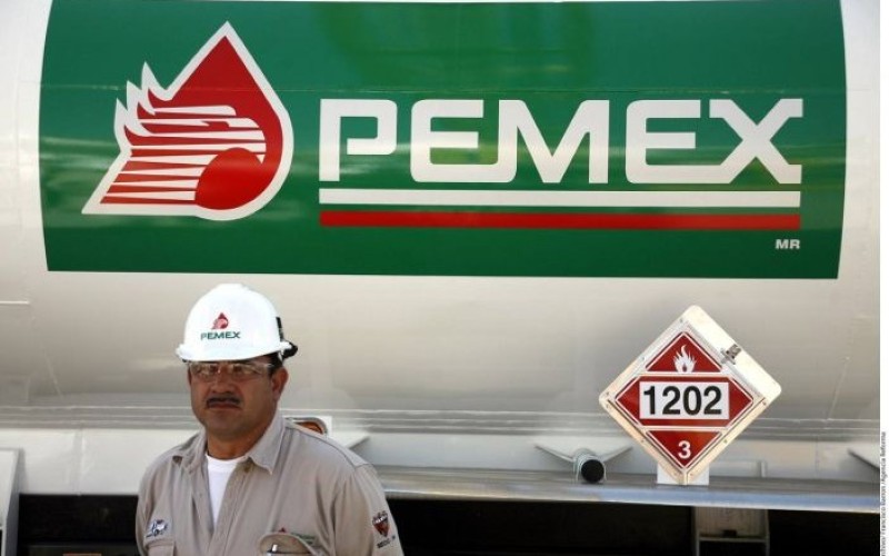 Pierde Pemex 158 mdp por contrato médico