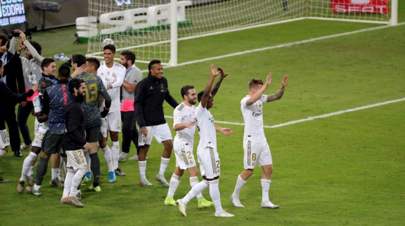 Los penaltis coronan al Real Madrid en la Supercopa