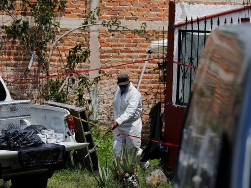 Hallan 113 cuerpos en fosa clandestina en El Salto, Jalisco