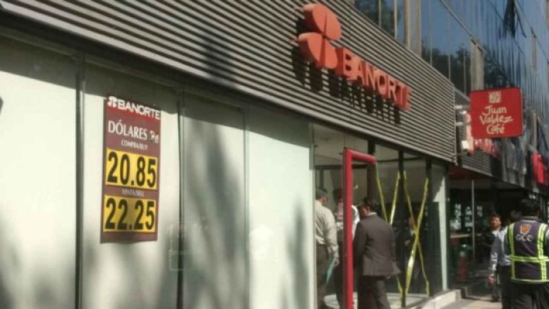 Bancos cierran este martes, salvo en plazas comerciales